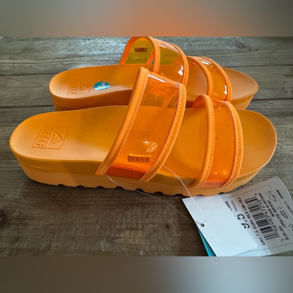 NEW REEF VISTA HI-ENERGY SANDAL - WOMEN'S Size 9.5 $65 - Picture 5 of 7